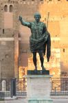 pomnik Juliusza Cezara Rzym